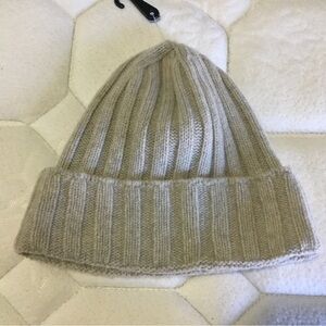 Tesma Cashmere Unisex beige tan ribbed beanie knit hat Made in Italy NWT B